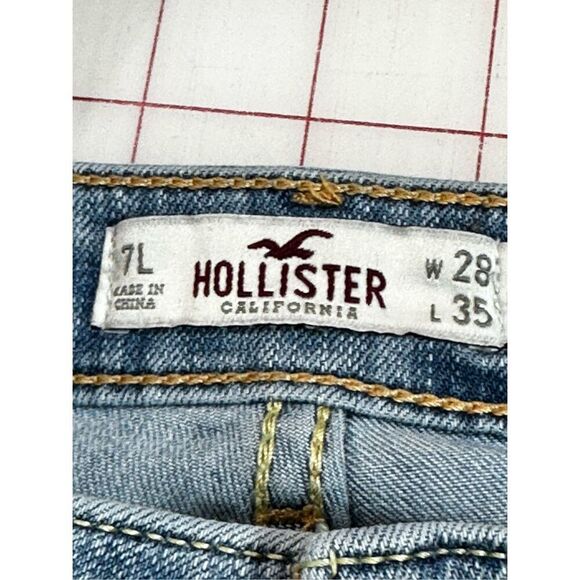Hollister size 7L butterfly boot cut jeans distressed - Picture 6 of 11